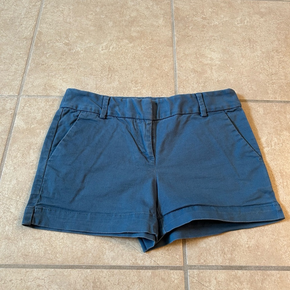 🌺Loft Riviera short size 00 Petite